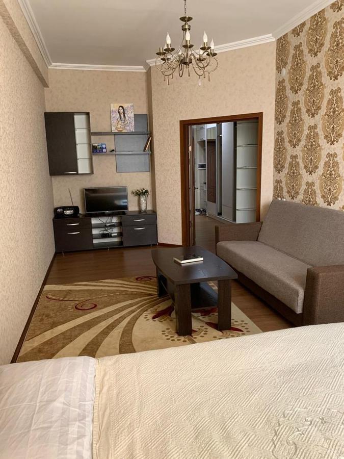 Bishkek, Promenade Apartment Exterior foto