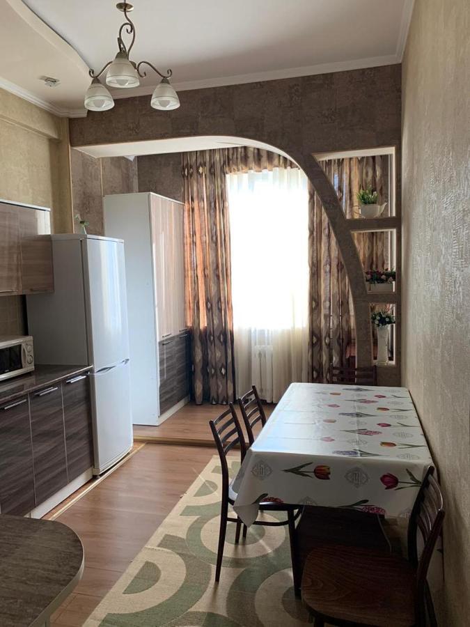 Bishkek, Promenade Apartment Exterior foto